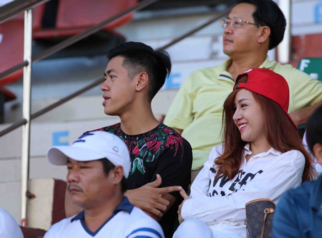 Có "bà Tưng" tiếp lửa, U21 HAGL thắng to