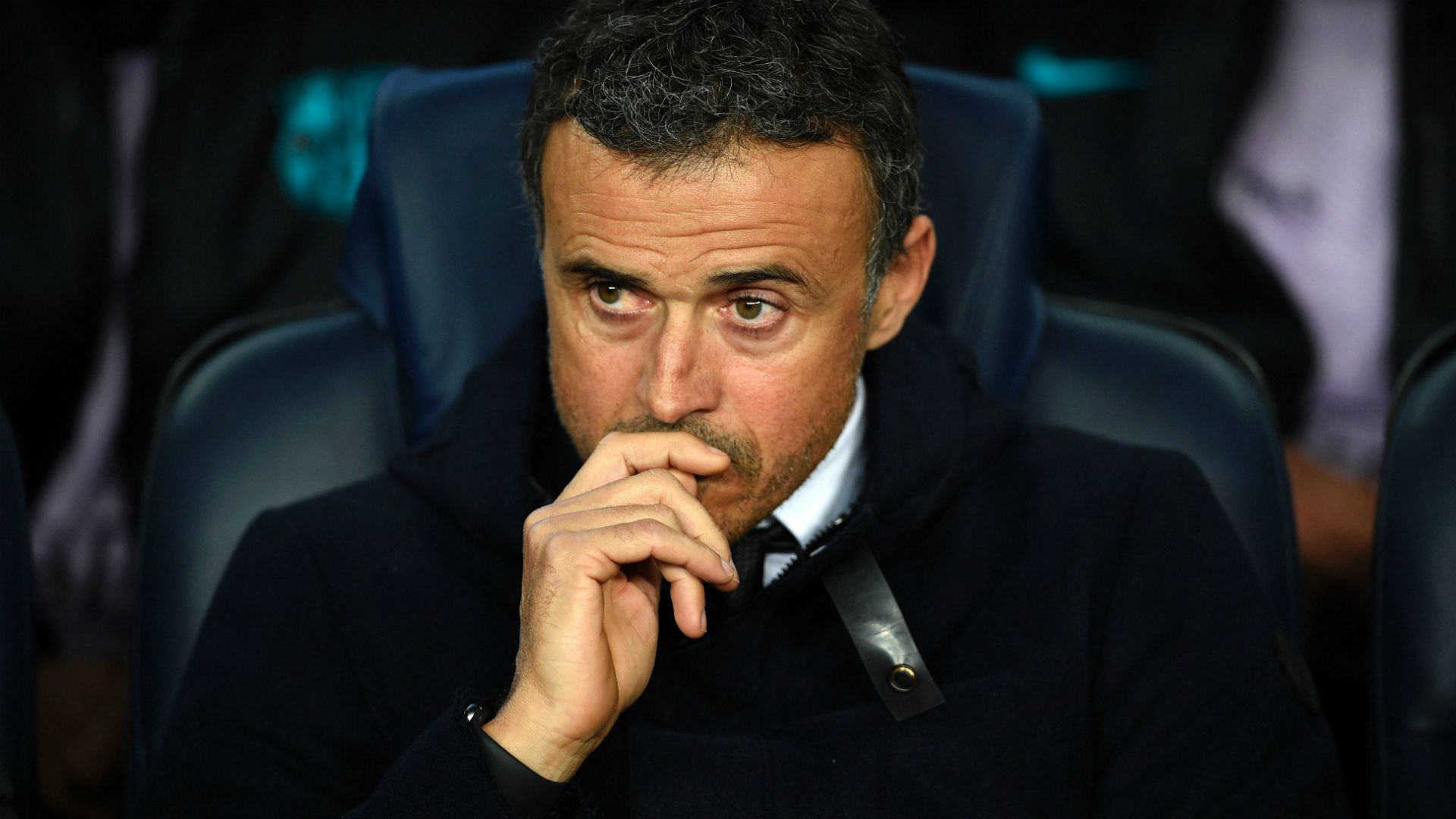 Luis Enrique e dè khi nói về tương lai ở Barca