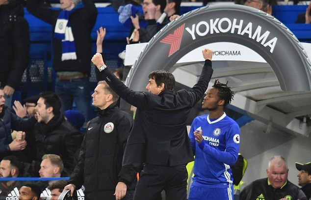 Ảnh bài viết Batshuayi cảm ơn fan Chelsea vì ủng hộ đá chính thay Diego Costa