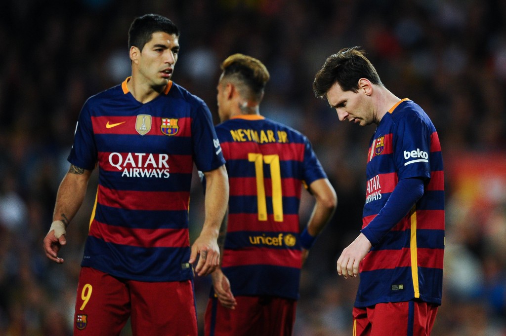 Chông gai đang chờ đón Barcelona