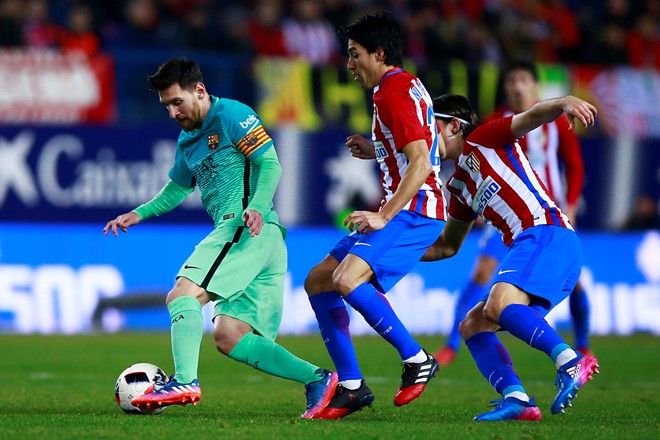 Bóng đá tổng lực của Messi