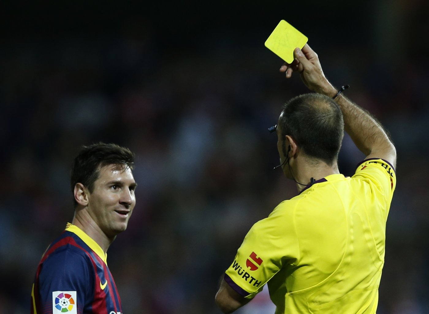 Messi bị treo giò ở CK Cúp Nhà vua?