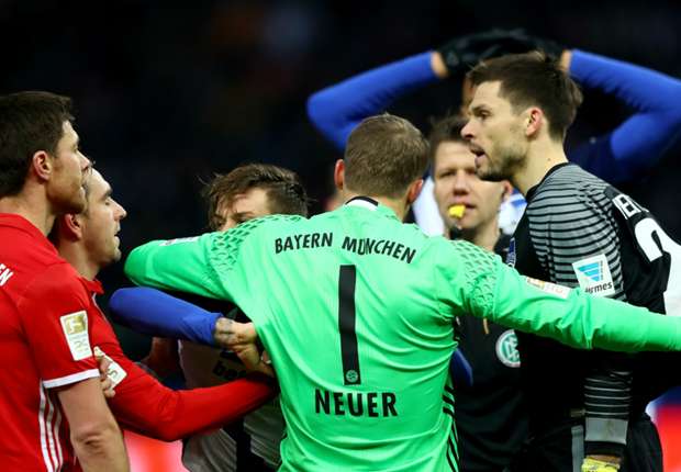 Manuel Neuer lên tiếng “dạy đời” đồng nghiệp