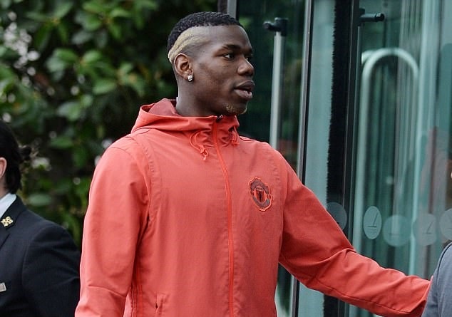 Ảnh bài viết Pogba trở lại tóc đen sau 2 tháng nhuộm vàng