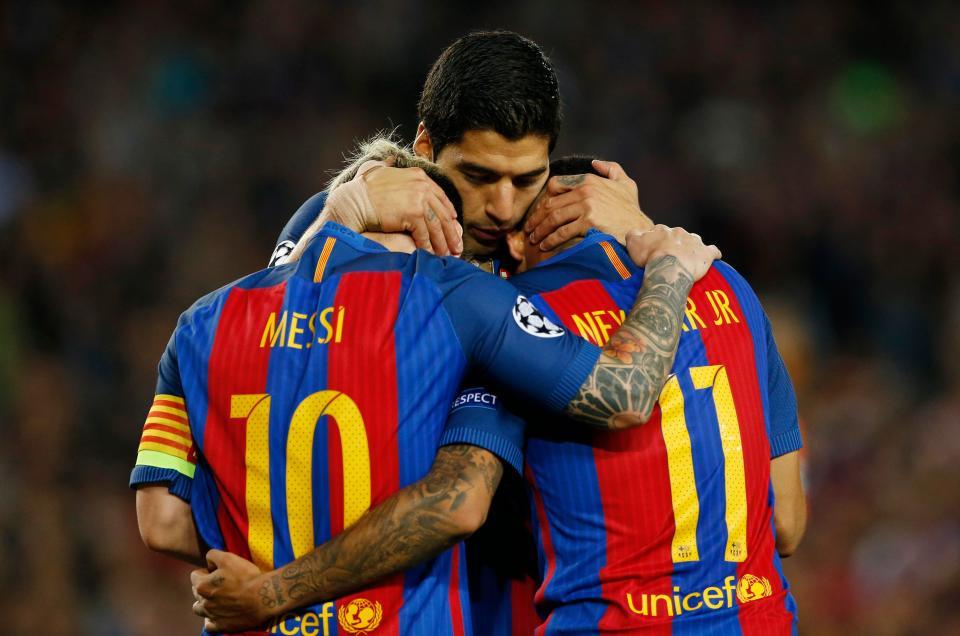 Không ai ghi bàn tốt hơn Suarez trong 30 tháng qua