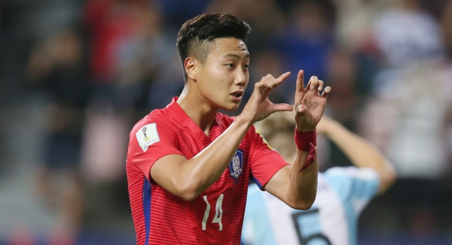 Tiền đạo U20 Hàn Quốc mỉa mai Maradona sau khi ghi bàn