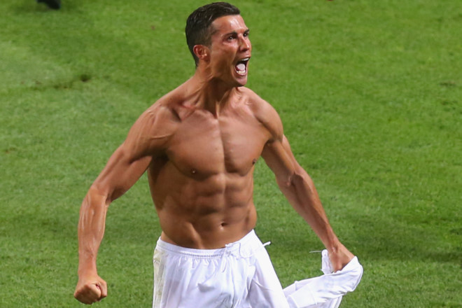 Tại sao Ronaldo luôn là tâm điểm trong đêm chung kết?