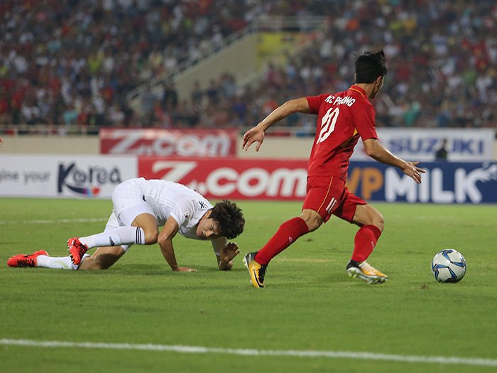 Công Phượng thăng hoa, làm khổ hàng thủ ngôi sao K-League