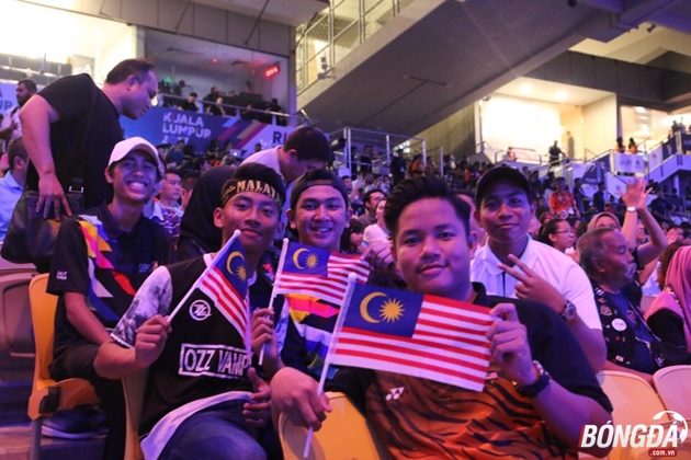 Trực tiếp lễ bế mạc SEA Games 29: Khán giả lấp kín khán đài Bukit Jalil - Bóng Đá