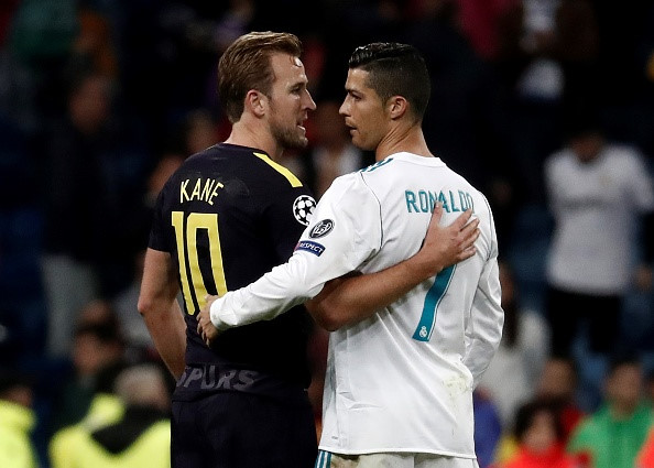 Harry Kane vui mừng nhận ‘món quà’ từ Ronaldo