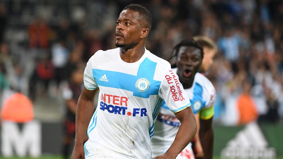 Nỗi cô đơn của Patrice Evra…