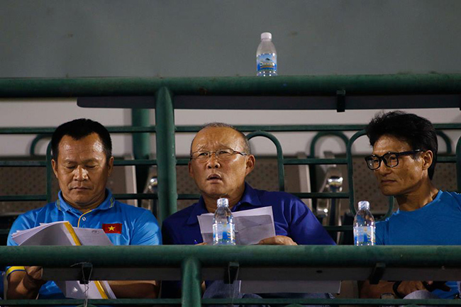 Điểm tin bóng đá Việt Nam sáng 12/03: Hồng Quân mất điểm, pháo rực sáng ngày khai mạc V-League