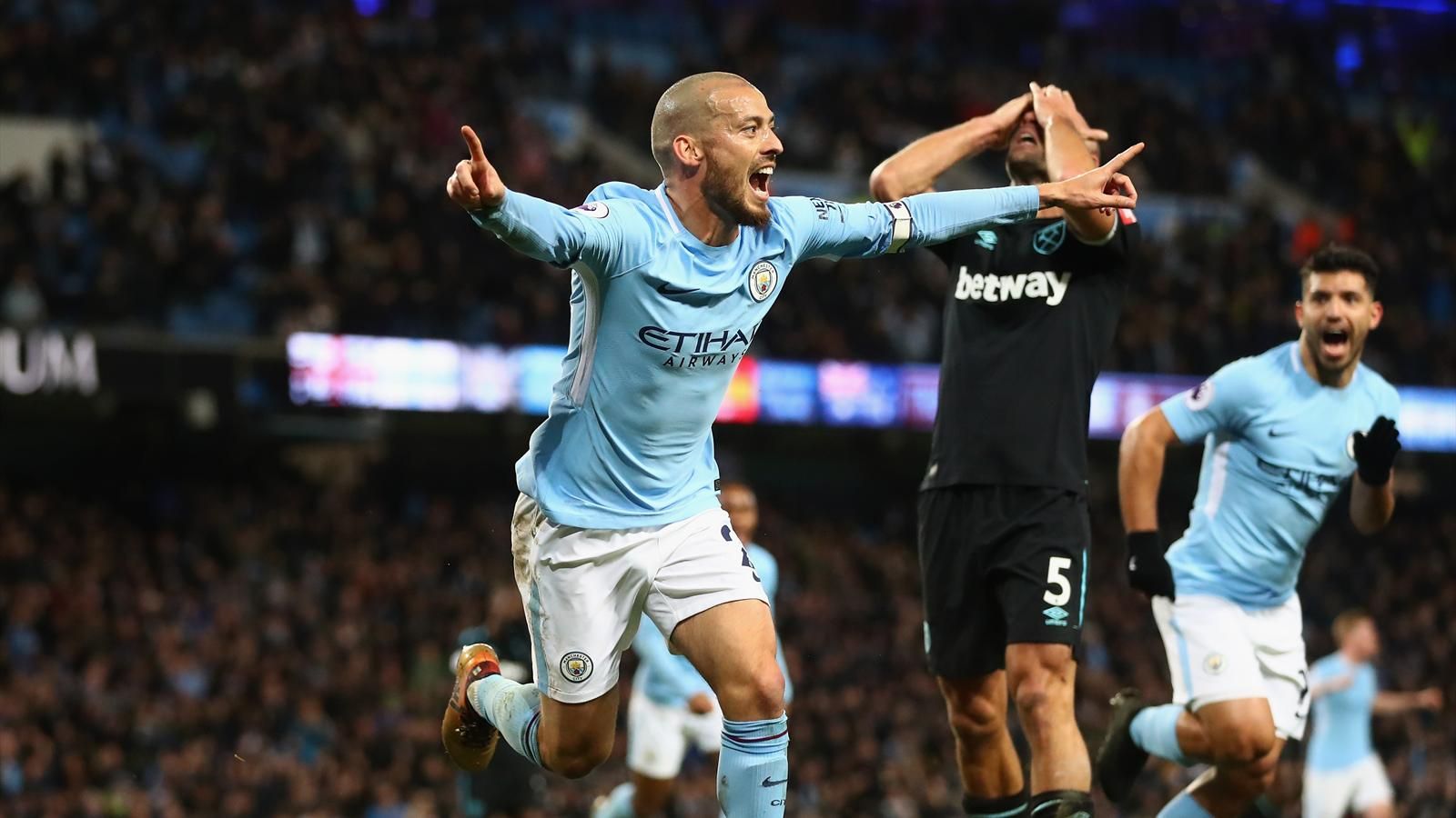 M.U nên làm gì để chiến thắng trước Man City?