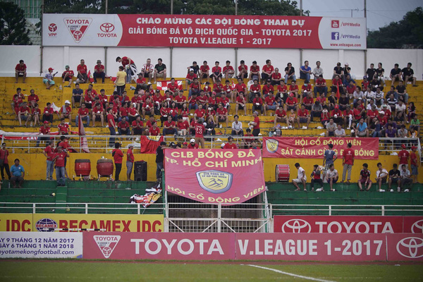 Nhà tài trợ V-League: Không quay lưng mới lạ - Bóng Đá