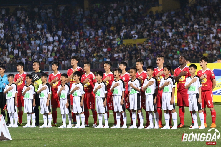 Khi khán giả trở lại với sân chơi V-League!