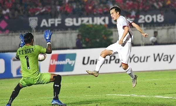 Báo Hàn Quốc: Trọng tài sai lầm, tuyển Việt Nam mất oan bàn thắng