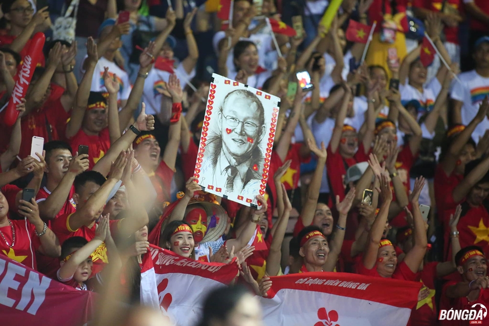 Thi đấu ấn tượng tại King’s Cup: ĐT Việt Nam đã thật sự vụt lớn thành “Phù Đổng”? - Bóng Đá