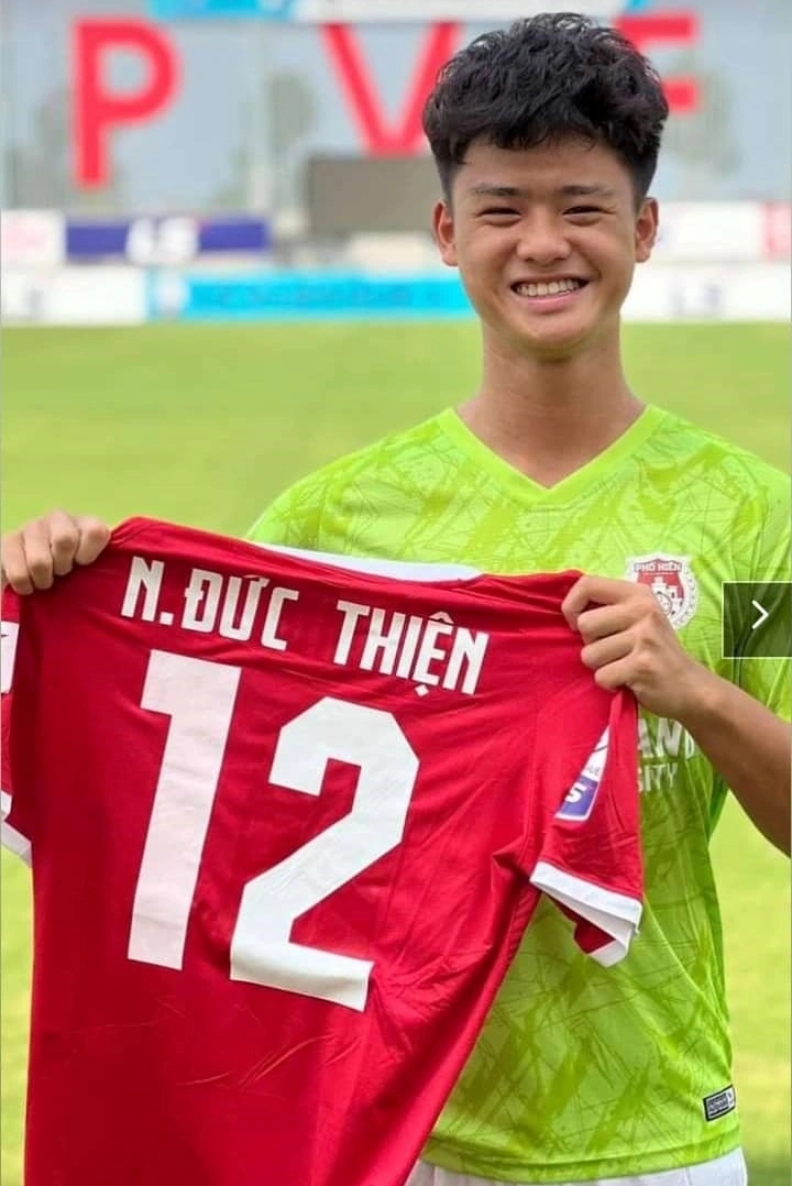 Hai cầu thủ Việt kiều khoác áo Phố Hiến