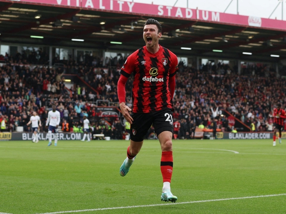 Khá bất ngờ khi Kieffer Moore của Bournemouth lại là cầu thủ có khả năng chuyển hóa bàn thắng tốt nhất Premier League mùa này. Chân sút người Xứ Wales có 3 bàn sau 8 cú sút, tỷ lệ đạt 38%.