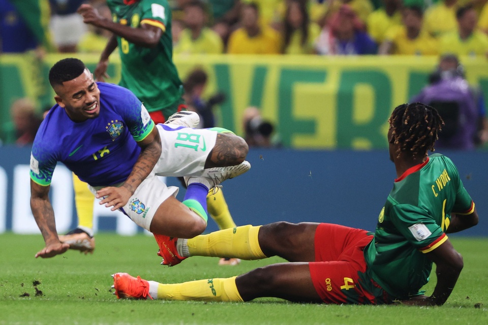 Gabriel Jesus phải phẫu thuật và nghỉ ít nhất 3 tháng. Chấn thương của Jesus sẽ ảnh hưởng lớn đến việc bảo vệ ngôi đầu của Arsenal khi Premier League trở lại. Cựu sao Man City đóng vai trò rất lớn trong cách vận hành của HLV Mikel Arteta. Đội chủ sân Emirates được cho là đang tìm kiếm một tiền đạo mới trong phiên chợ tháng 1/2023.