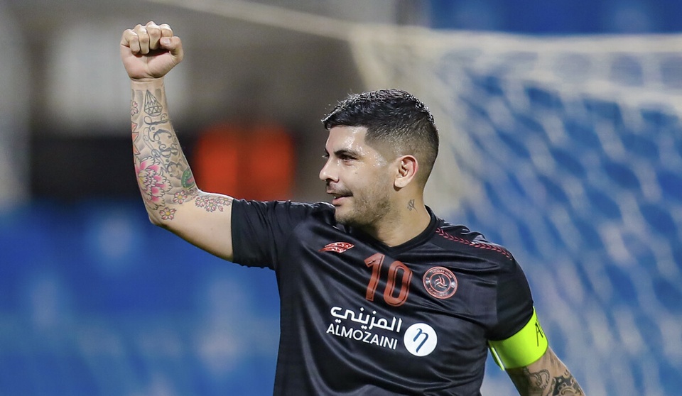 Al Shabab có 6 lần vô địch giải quốc gia và 3 lần lên ngôi vô địch Cúp quốc gia Saudi Arabia. Ever Banega là cầu thủ nổi tiếng nhất của CLB này khi từng thi đấu cho Sevilla, Inter Milan hay Atletico Madrid. Ngoại binh người Brazil, Carlos, đang xếp thứ 3 trong danh sách vua phá lưới của giải với 6 bàn.