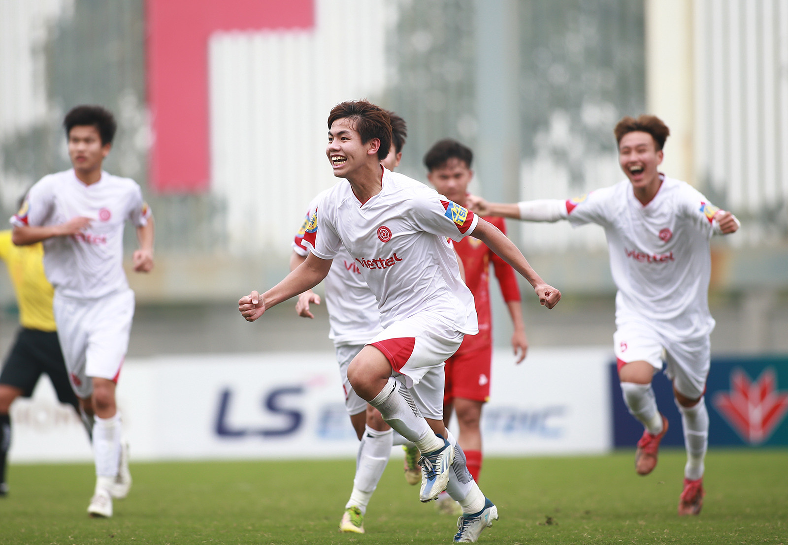 U17 Viettel vô địch giải U17 Quốc gia 2023 - Bóng Đá