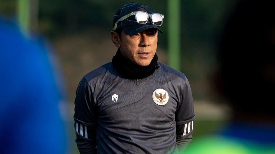 HLV Shin vắng mặt khi U20 Indonesia bị gạt khỏi World Cup - Bóng Đá