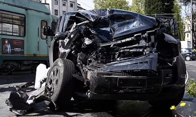 Sao tuyển Italy chấn thương cột sống sau tai nạn xe hơi - Bóng Đá