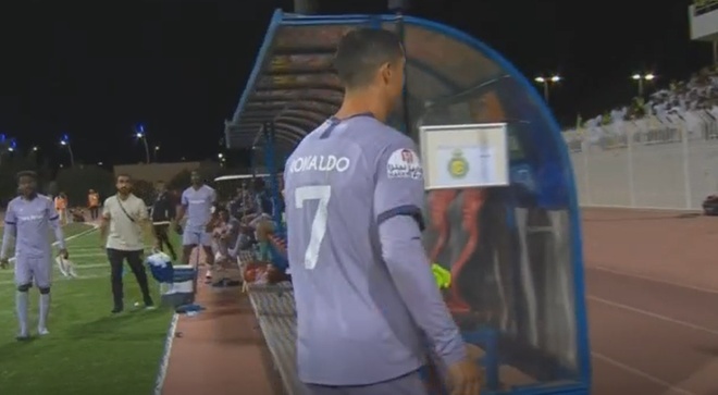Những lần Ronaldo nóng nảy ở Al Nassr - Bóng Đá
