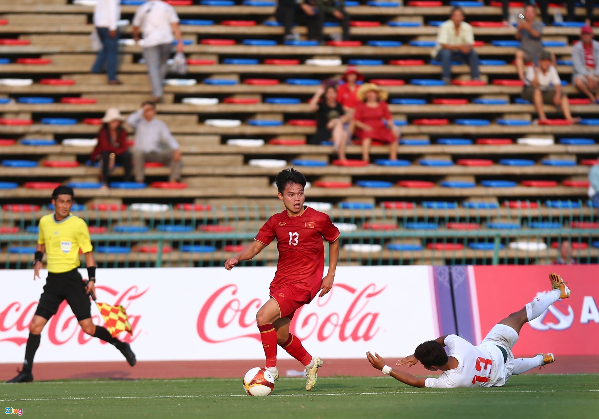 Hậu vệ U22 Việt Nam suýt lập hat-trick vào lưới Myanmar - Bóng Đá