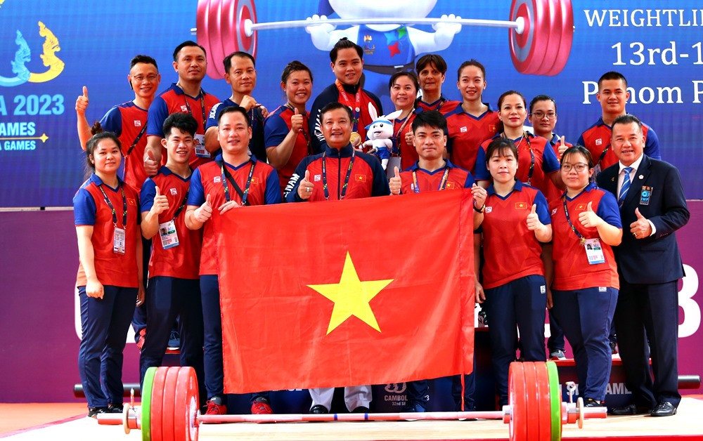 Nguyễn Quốc Toàn phá 3 kỷ lục SEA Games, giành HCV cử tạ - Bóng Đá