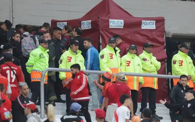 Tai nạn chết người ở trận đấu của River Plate - Bóng Đá