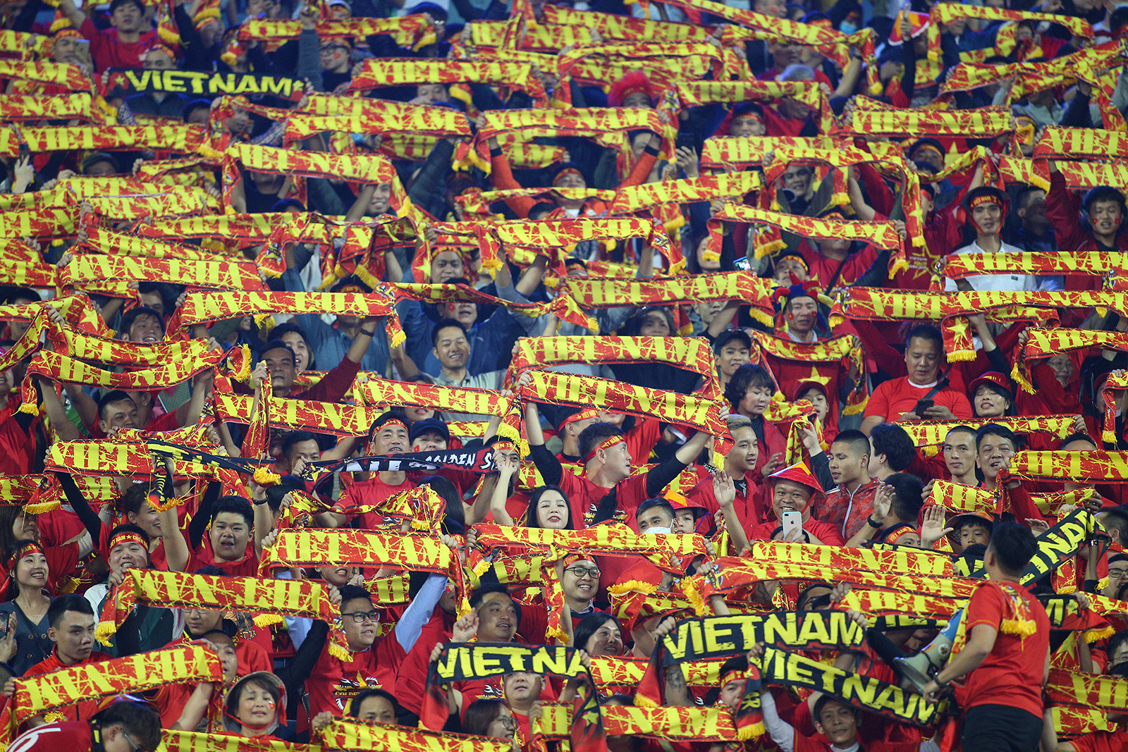 'Cháy vé' trận tuyển Việt Nam - Hong Kong - Bóng Đá