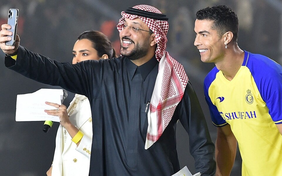 Bóng đá Saudi Arabia khiến thị trường chuyển nhượng 'hỗn loạn' - Bóng Đá