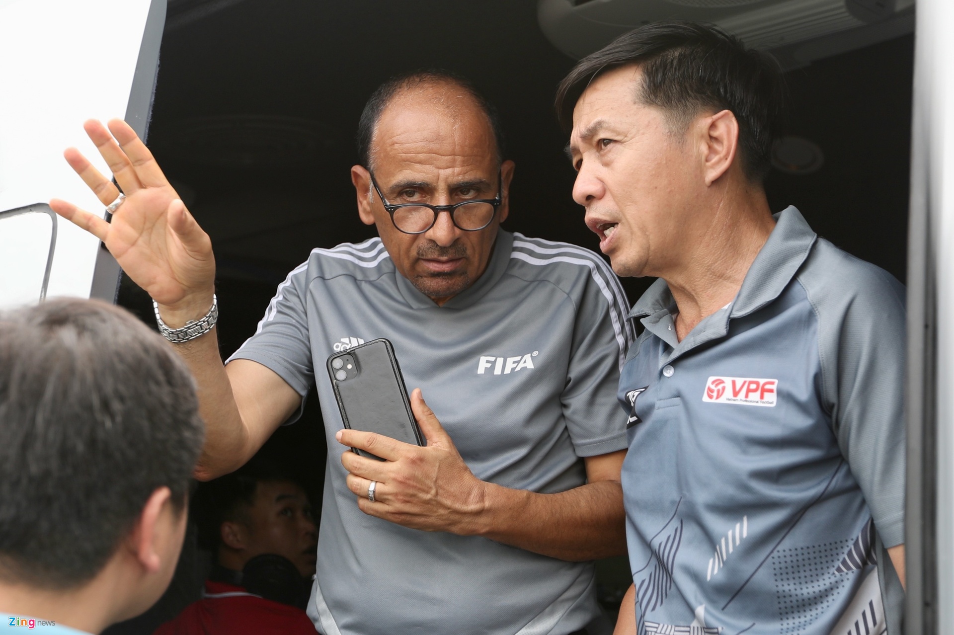 FIFA cấp phép cho trọng tài VAR Việt Nam - Bóng Đá