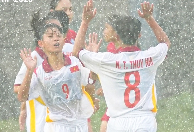 U19 nữ Việt Nam đè bẹp đối thủ Singapore - Bóng Đá