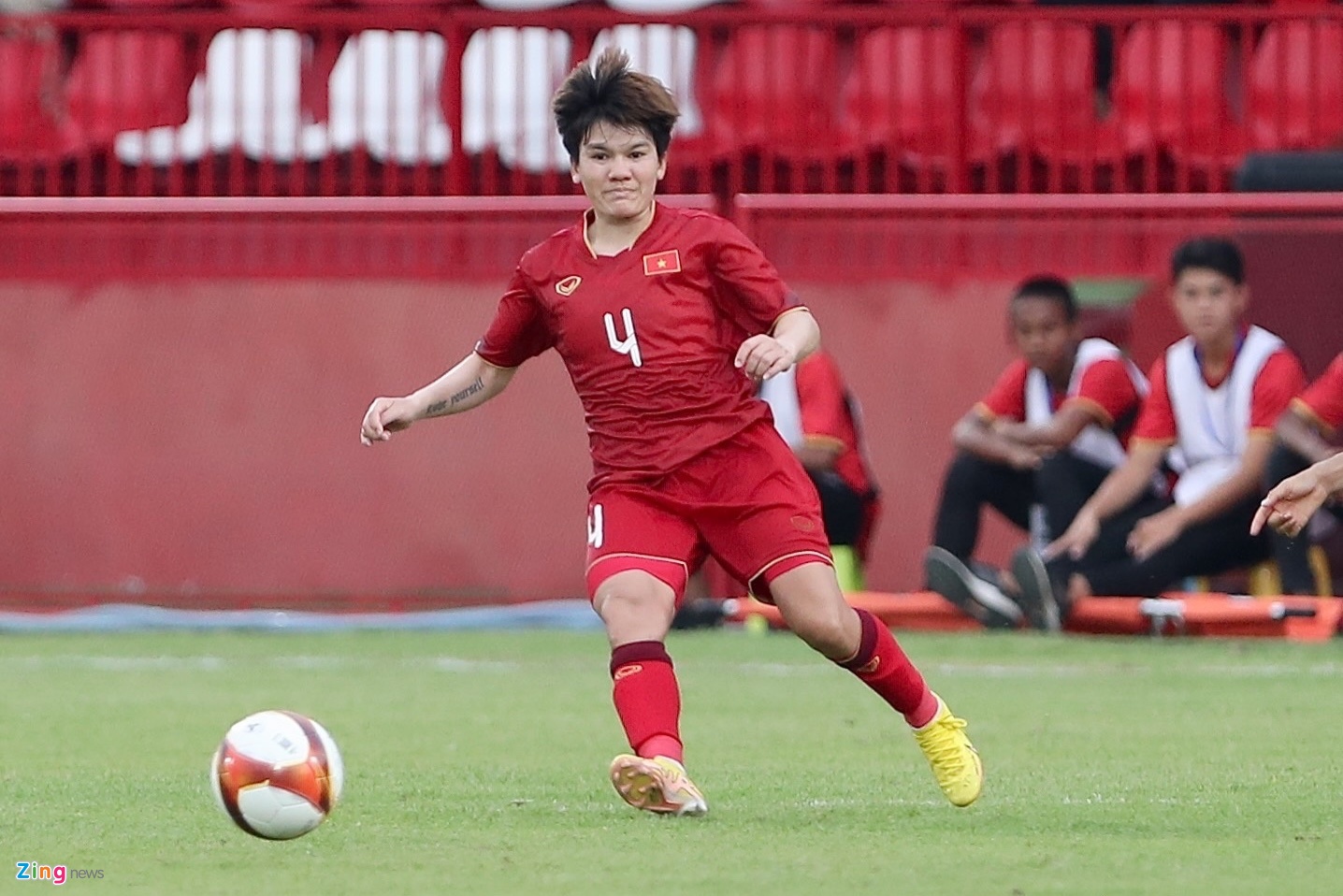 Hậu vệ tuyển nữ Việt Nam: Sẽ cố bắt chặt cầu thủ Tây Ban Nha - Bóng Đá