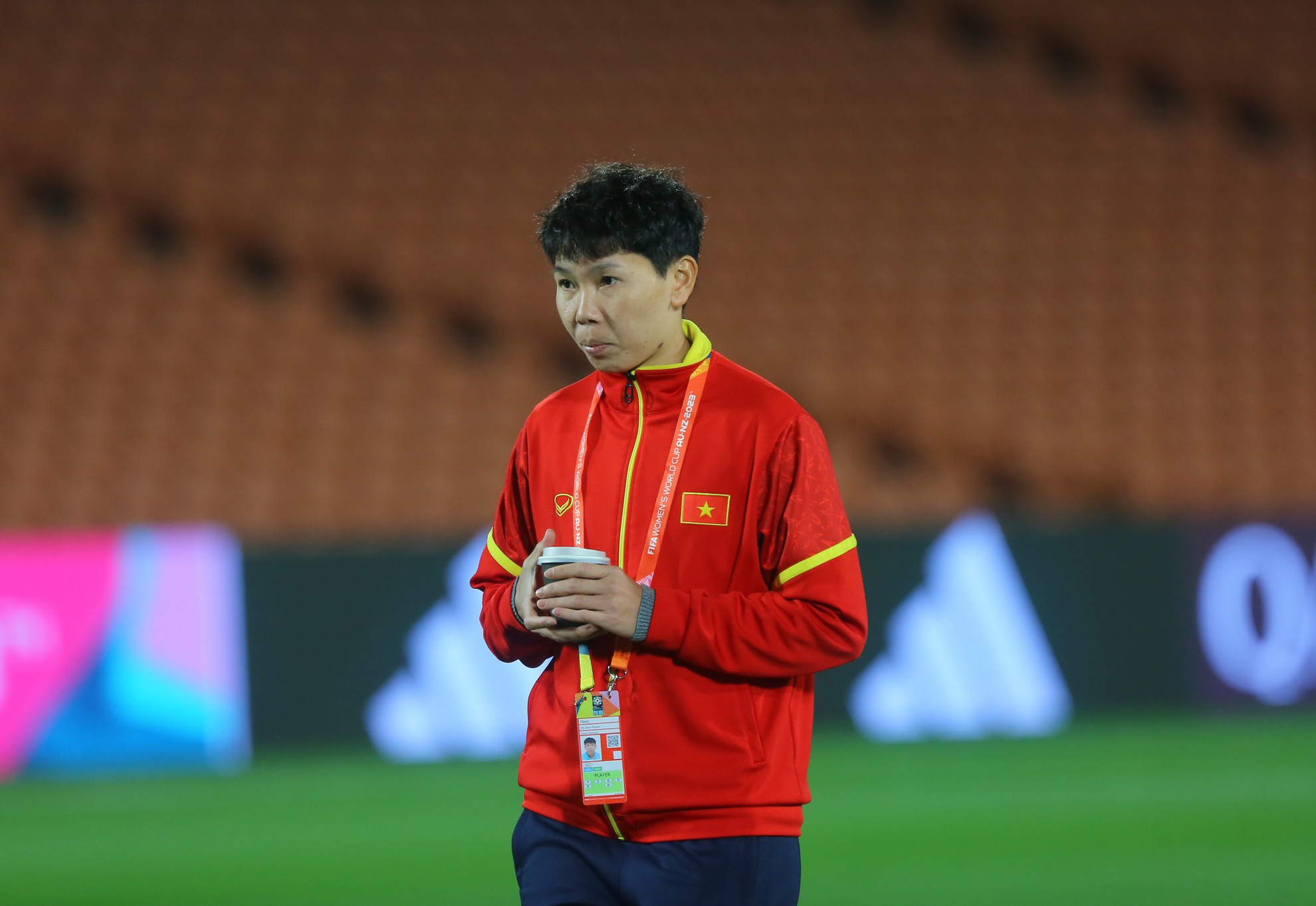 Huỳnh Như tiết lộ từng bị cầu thủ Bồ Đào Nha 'chỉnh' - Bóng Đá