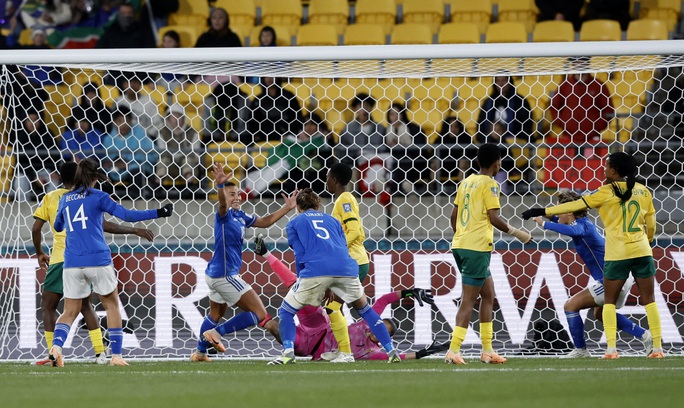 World Cup nữ 2023: Đánh bại Ý, Nam Phi đạt bước tiến lịch sử - Bóng Đá