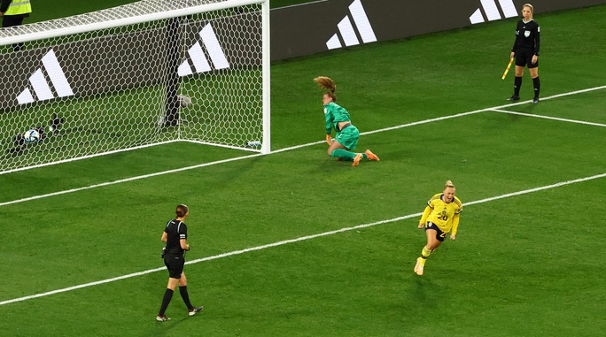 Vòng 1/8 World Cup nữ 2023: Mỹ thua đau Thụy Điển ở loạt luân lưu 11 m - Bóng Đá