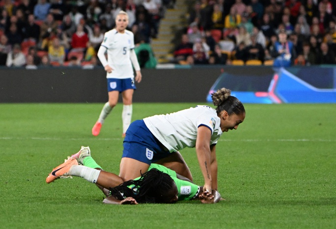 World Cup nữ 2023: Thiếu người, đội Anh thắng nhọc Nigeria trên chấm 11m - Bóng Đá