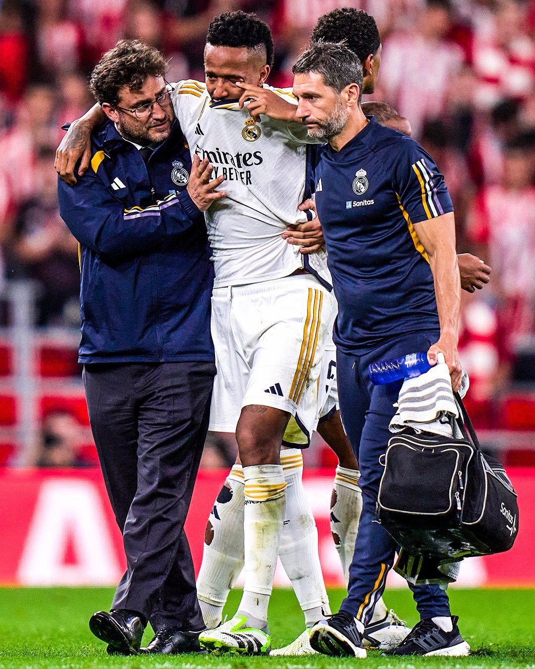 Real Madrid nhận tin sét đánh, mất thêm Militao ít nhất 6 tháng - Bóng Đá