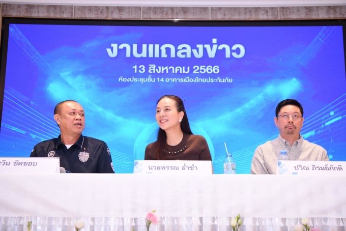 Madam Pang sẽ được hai nhân vật quyền lực của bóng đá Thái Lan là chủ tịch Newin Chidchob (trái) của Buriram United và Khun Pavin Bhirombkhadi (phải) của BG Pathum United ủng hộ. Ảnh: MP.