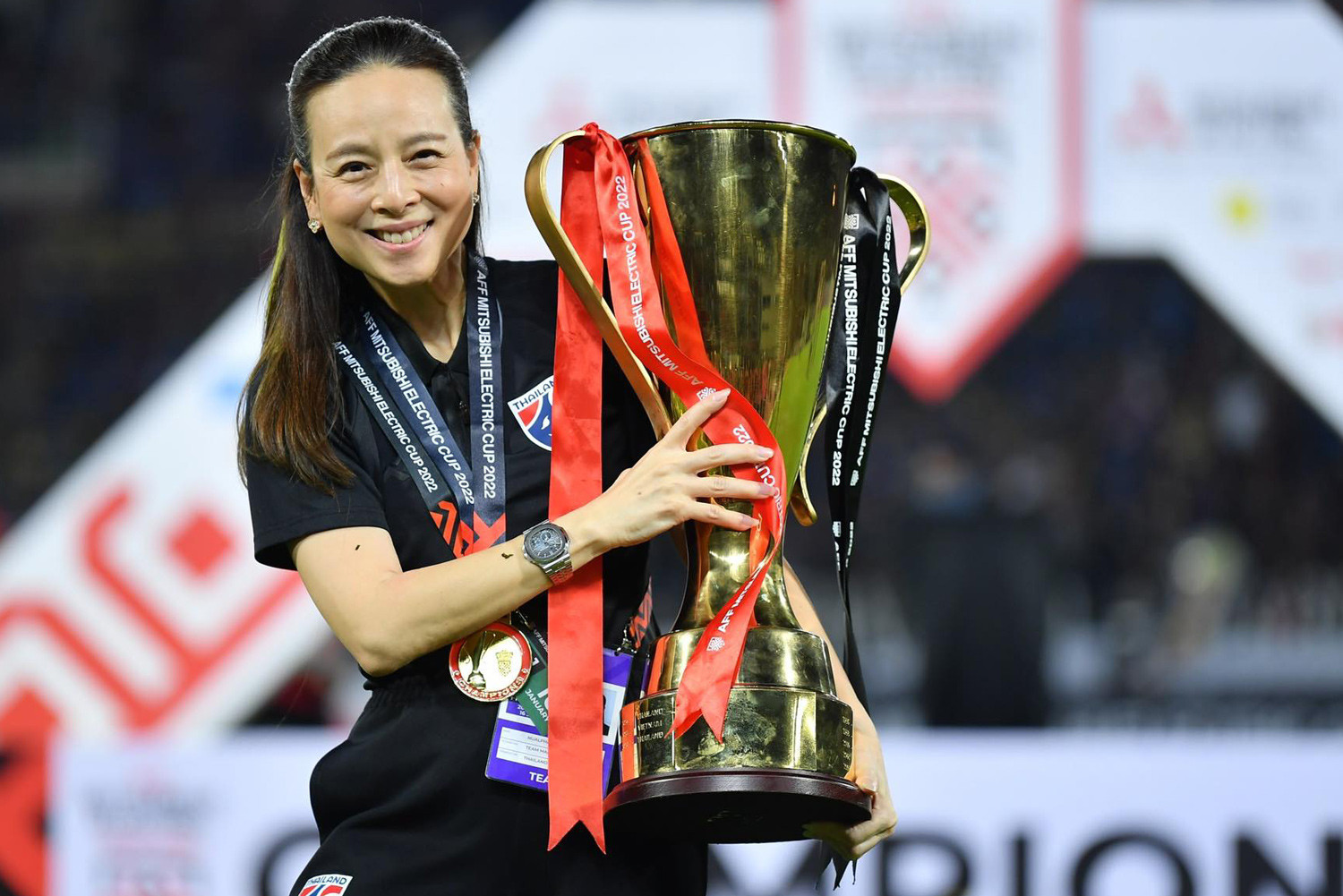 Madam Pang: Thay đổi diện mạo bóng đá Thái Lan - Bóng Đá