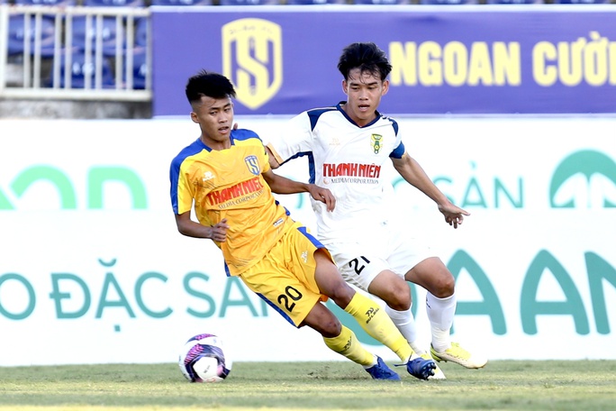 U21 Quốc gia: Đà Nẵng thắng Khánh Hòa, sân đấu gặp sự cố - Bóng Đá
