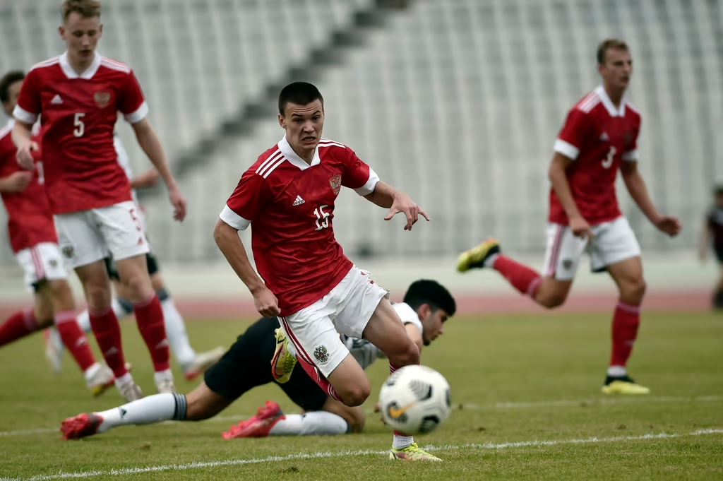 UEFA cho phép đội trẻ Nga trở lại các giải đấu châu Âu - Bóng Đá
