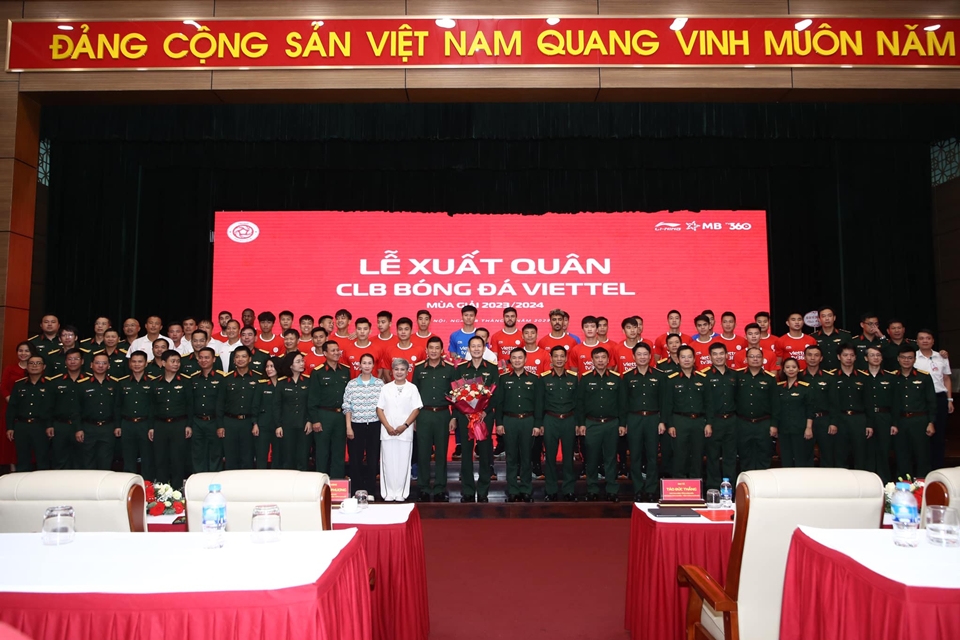 2 đội bóng Hà Nội đặt mục tiêu vô địch V-League trong ngày lễ xuất quân - Bóng Đá
