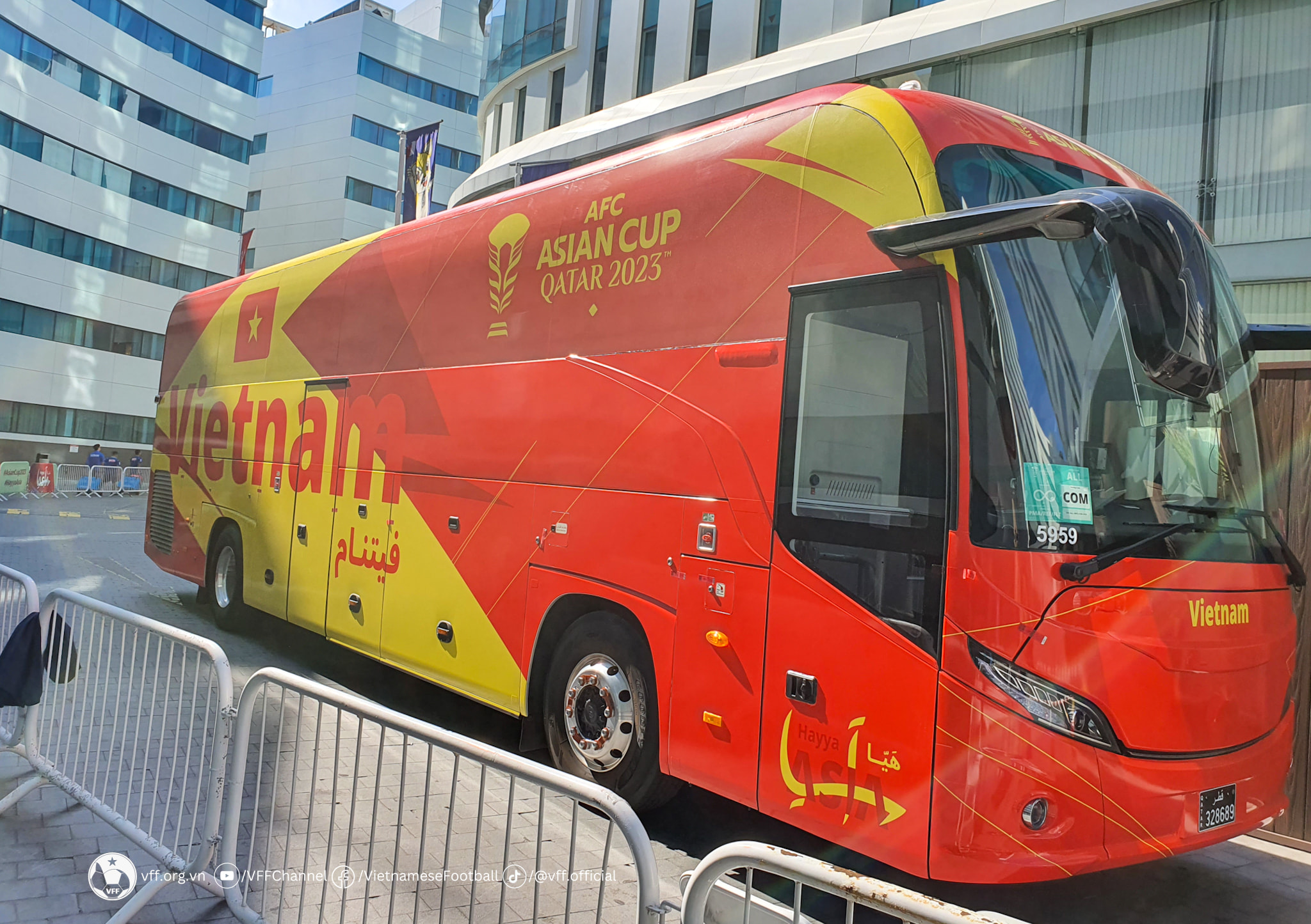 Ấn tượng với phương tiện di chuyển của ĐT Việt Nam tại Asian Cup 2023 - Bóng Đá