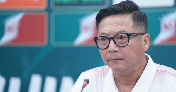 HLV Lê Huỳnh Đức: Cả 2 đội chơi rất là dở - Bóng Đá