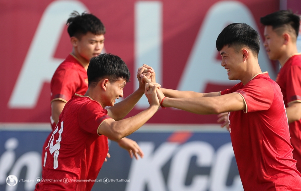 U23 Việt Nam đấu giao hữu với Tajikistan trước thềm Cup châu Á - Bóng Đá